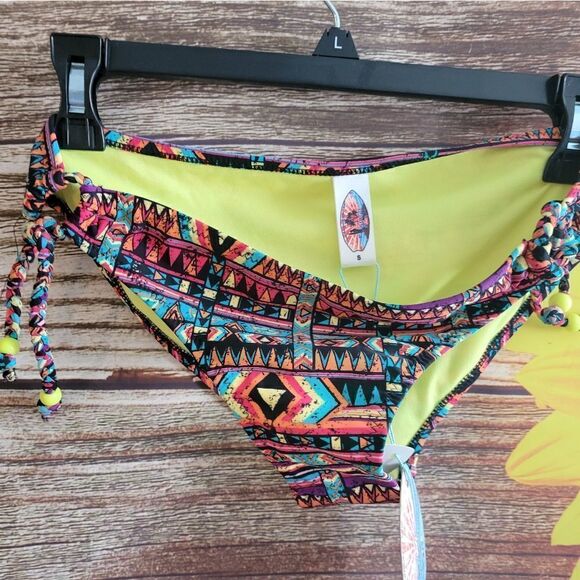 Bingo Surf bikini Bottoms set of ( 2 ) small NWT - Picture 5 of 11